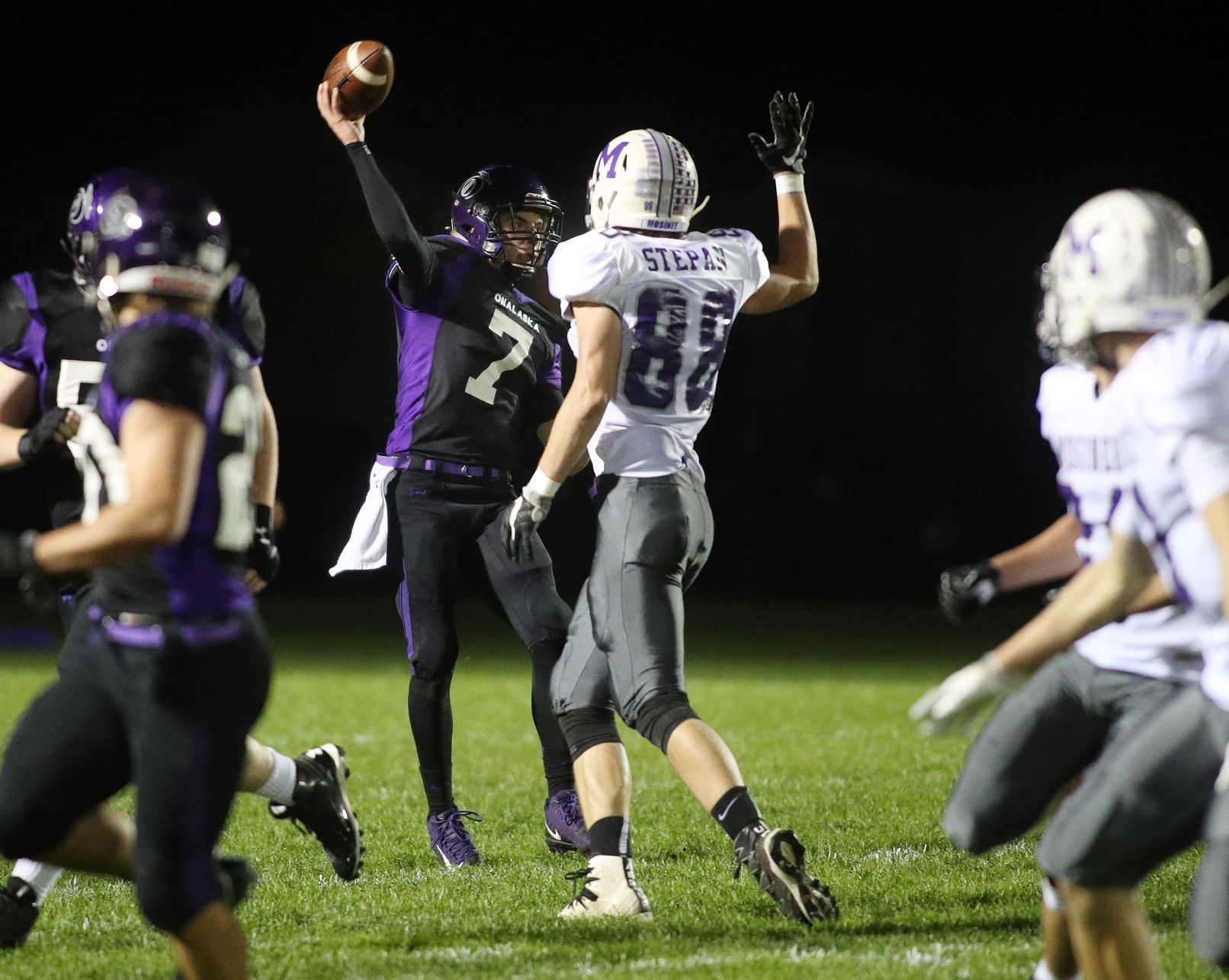 Onalaska vs. Mosinee